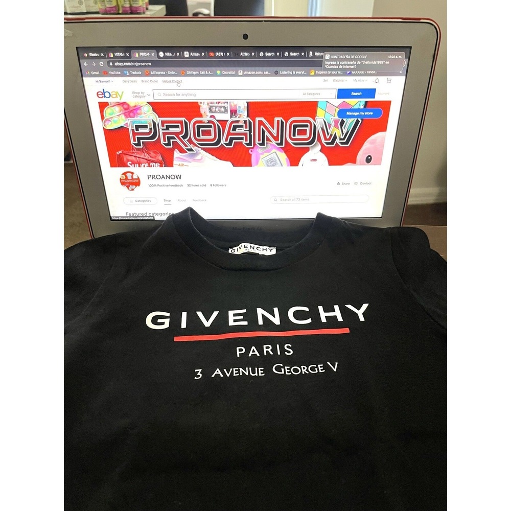 Givenchy For KidsT Shirt Size 4,Black Color Beautiful . MODEL : 25253 PR E210036